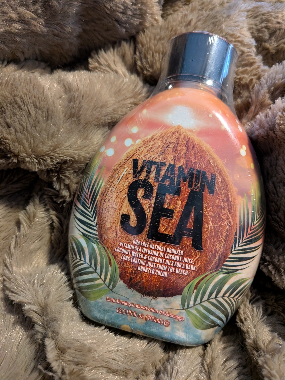 Vitamin A Dark Tanning Lotion - Coconut Scent (Orange)